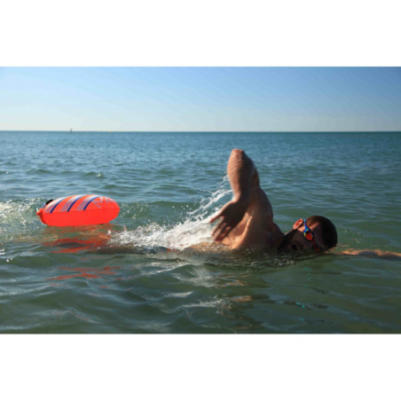 Bouée de Natation Mako OW - Bouée de sécurité Swimrun et eau libre | Les4Nages Bouée de Natation Mako OW - Bouée de sécurité Swimrun et eau libre | Les4Nages