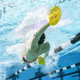 Plaquettes Natation FINIS Manta Paddle