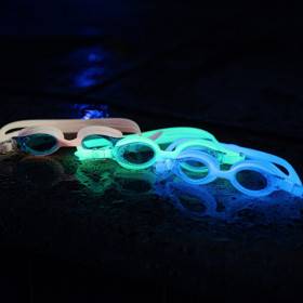 Lunettes FINIS Junior ( 4 à 12 ans) Flow Glows ( 3 coloris)