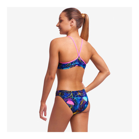 Maillot FUNKITA Fille (8-14ans) Schwimma Stinga Racerback 2 pieces - Maillot de bain Natation Fille 2 pieces | Les4Nages Maillot FUNKITA Fille (8-14ans) Schwimma Stinga Racerback 2 pieces - Maillot de bain Natation Fille 2 pieces | Les4Nages