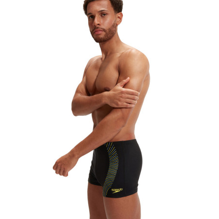SPEEDO Tech Print Aquashort Black Yellow - Boxer Natation | Les4Nages SPEEDO Tech Print Aquashort Black Yellow - Boxer Natation | Les4Nages