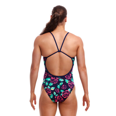 FUNKITA Feeling Rosy Dos Single Straps - Maillot de bain Femme Natation 1 piece | Les4Nages FUNKITA Feeling Rosy Dos Single Straps - Maillot de bain Femme Natation 1 piece | Les4Nages
