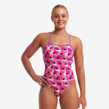 FUNKITA Piece Ninja Star Strapped In - Maillot Femme 1 piece | Les4Nages FUNKITA Piece Ninja Star Strapped In - Maillot Femme 1 piece | Les4Nages