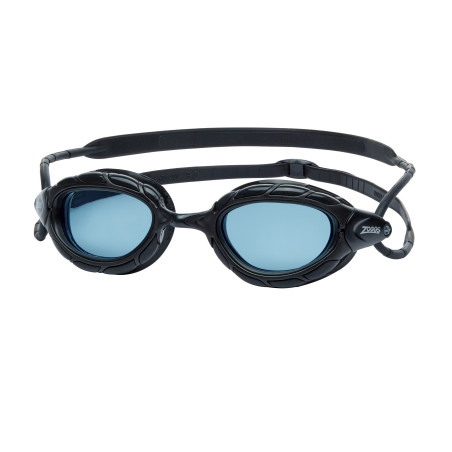 ZOGGS Predator Black Black Tint Smoke Smaller Fit - Lunettes Triathlon et eau libre | Les4Nages