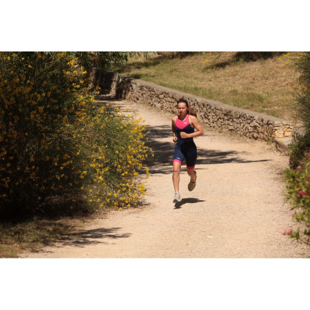 MAKO Team Hot Pink Navy - Trifonction Femme Triathlon Sans Manches | Les4Nages